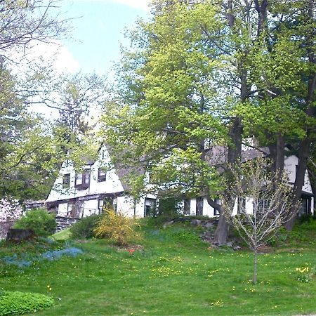 Whistler'S Inn เลนอกซ์ ภายนอก รูปภาพ