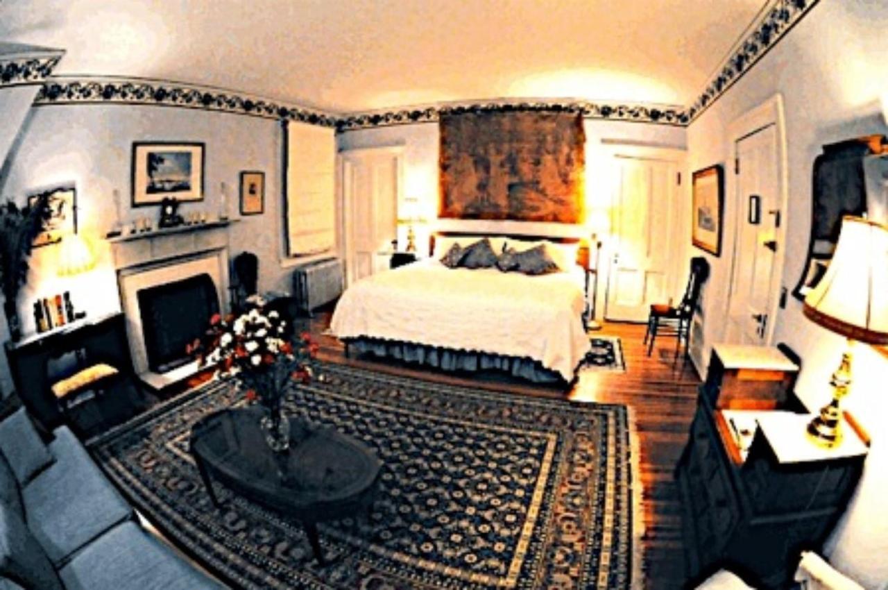 Whistler'S Inn เลนอกซ์ ภายนอก รูปภาพ